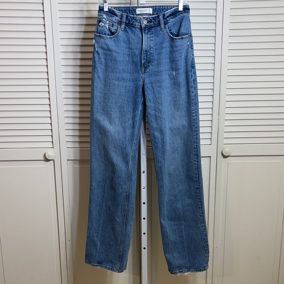 Abercrombie & Fitch Denim - Abercrombie & Fitch Medium Blue Curve Love High Rise 90's Relaxed Jean Sz 4 Long